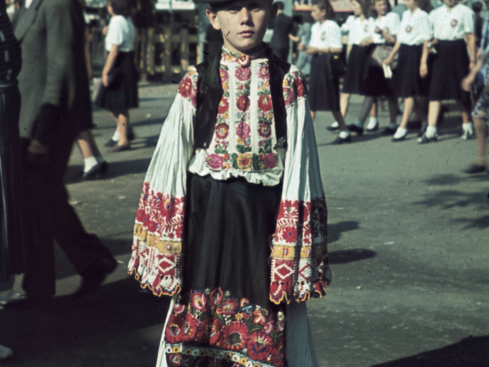 Folklórne kroje a divadelné kostýmy